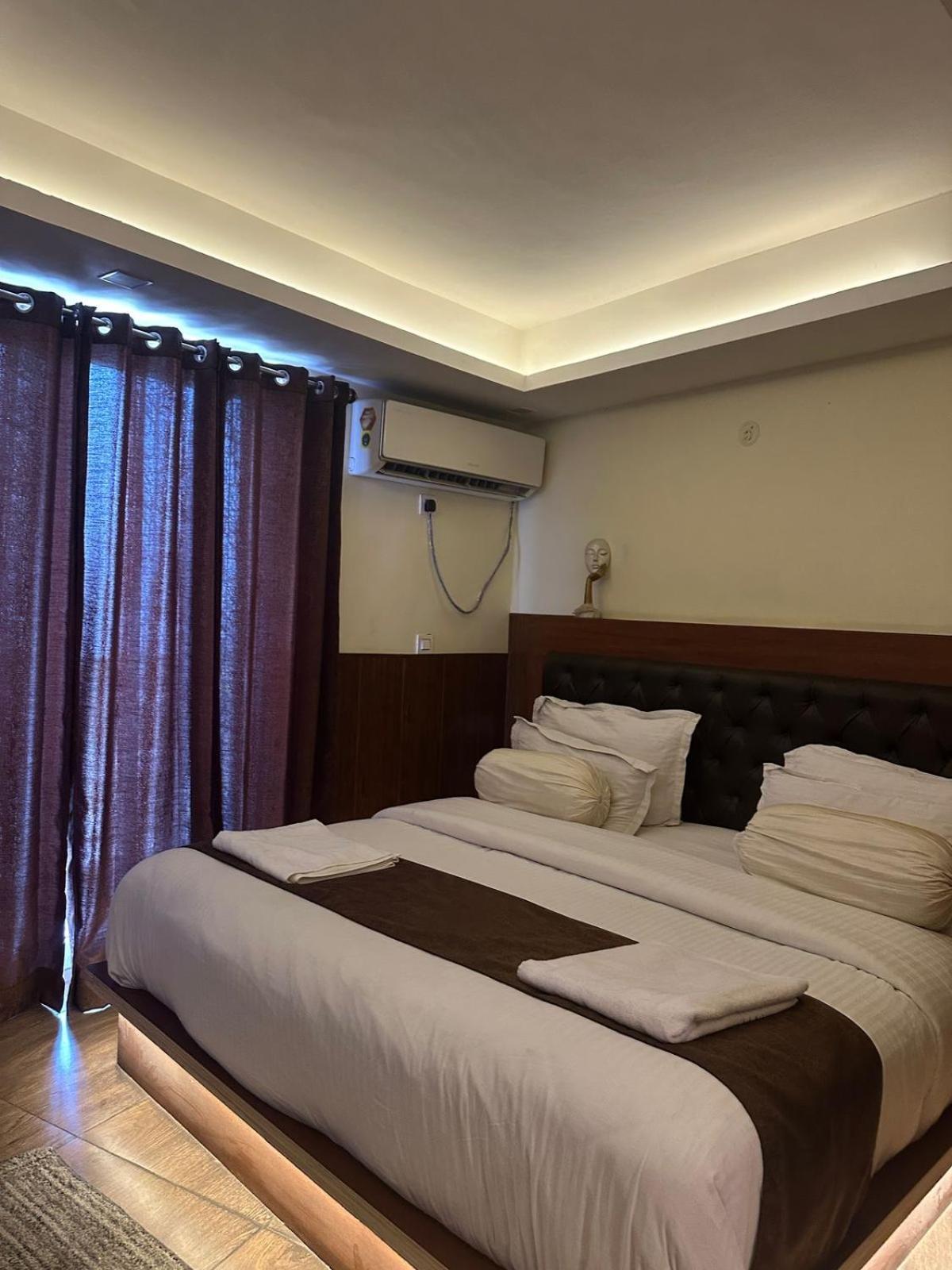 Icebergs Mussoorie - A Boutique Stay And 24 Hrs Roof Top Cafe Exterior foto